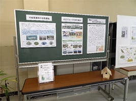 身近な野鳥についてのパネル展示の写真