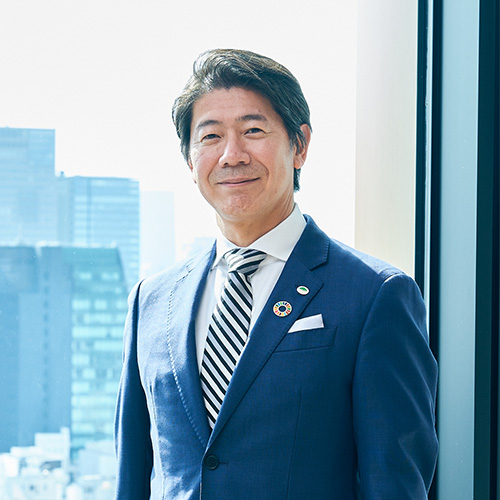Yasuhiro Takeuchi (President and CEO)
